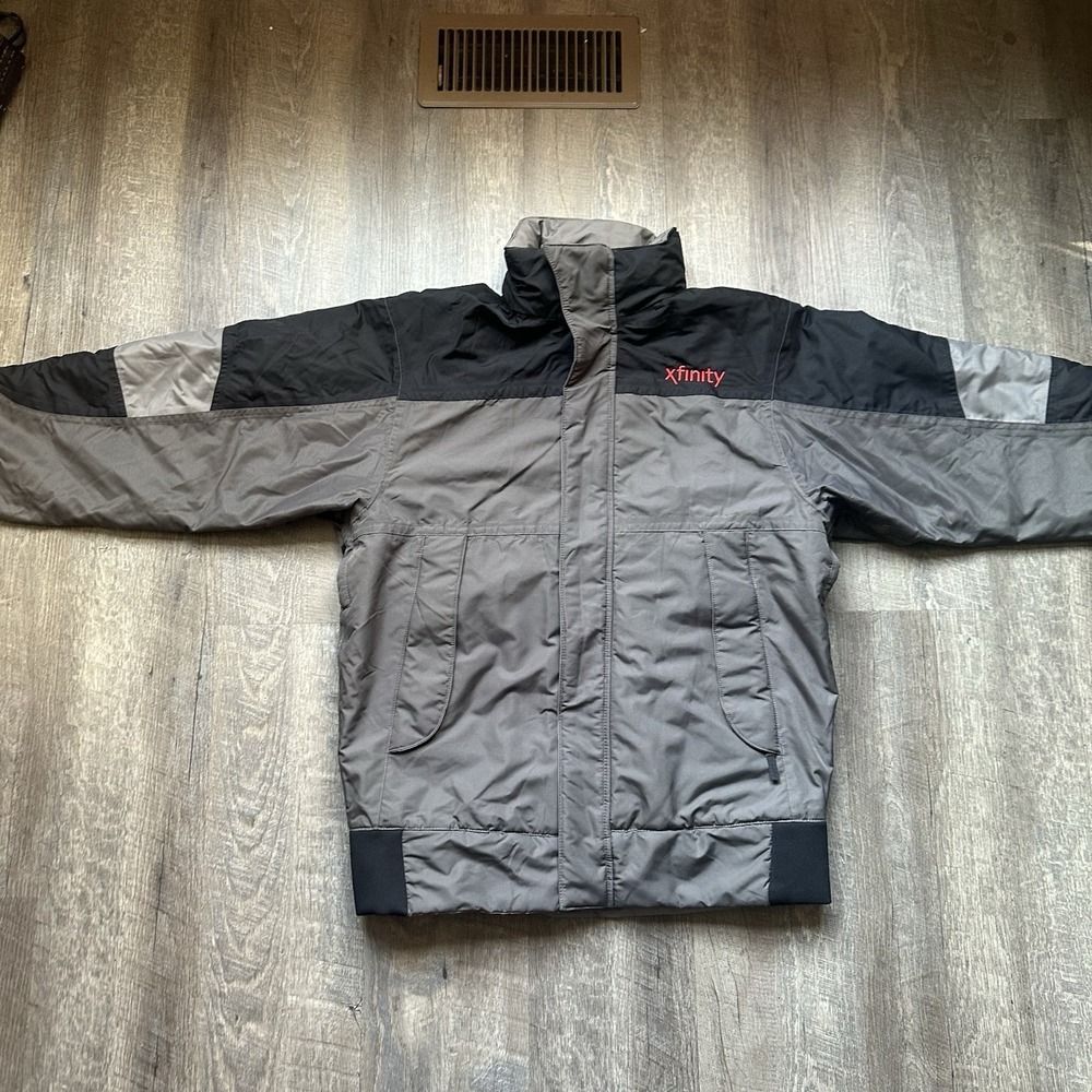Cintas Xfinity Gray‎ & Black Medium Jacket With Fleece Lining Good Fast Ship - Picture 2 of 11